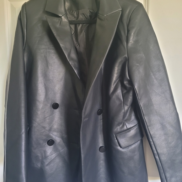 AKIRA Jackets & Blazers - AKIRA Black Blazer